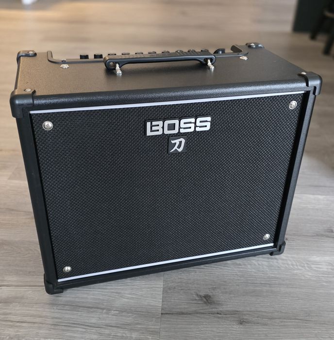 Combo Boss Katana 50 com capa