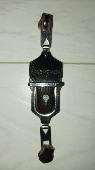 Фурнитура застежка с собачками.Balenciaga