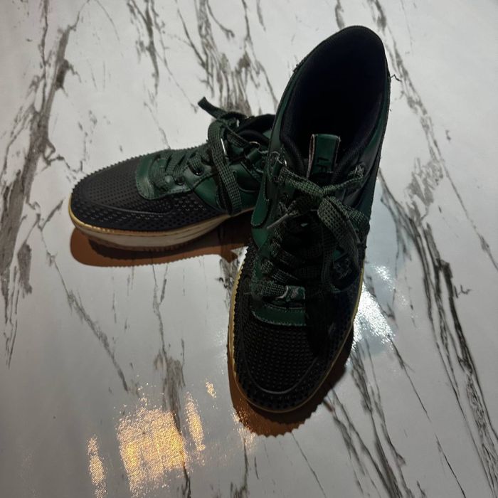 Кросовки Nike Lunar Force 1 Duckboot Low зелёного цвета.