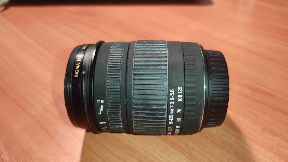 Об'єктив Sigma DC 18–125mm 1:3.5–5.6 для Canon