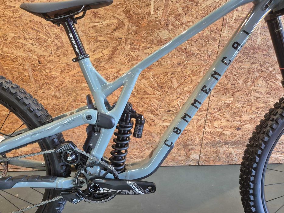 Bicicleta Downhill COMMENCAL Supreme DH V5 2026  (NOVA)