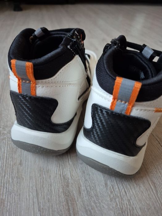 Кеди хайтопи Zara 31р.