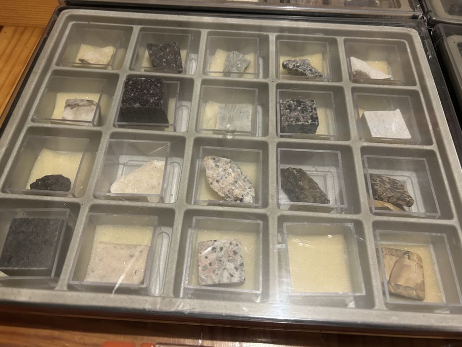 Coleção de Minerais e Pedras Preciosas