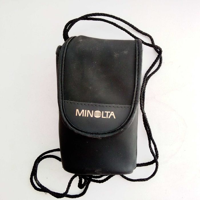 Фотоапарат  Minolta RiVA 100AF + чохол