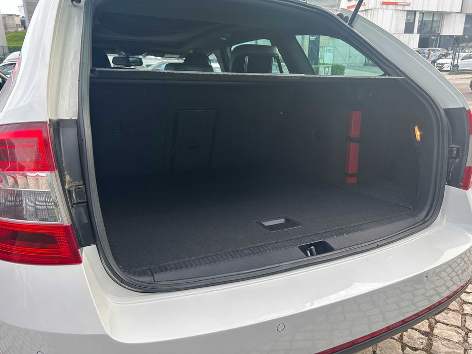 Skoda Octavia Break 2.0TDI 183cv DSG RS