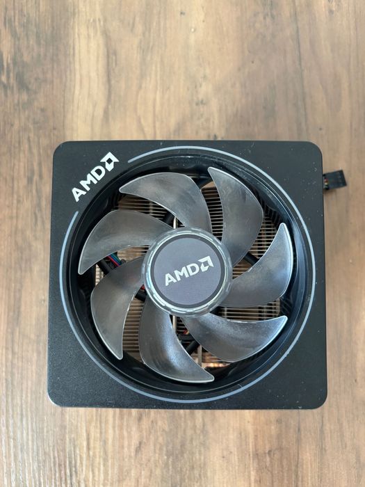 Chłodzenie procesora AMD Wraith Prism