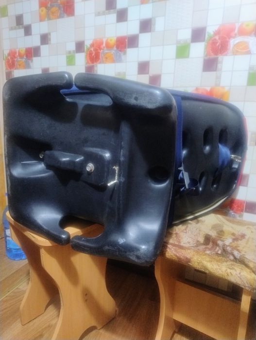 Автокрісло дітяче, Бустер.