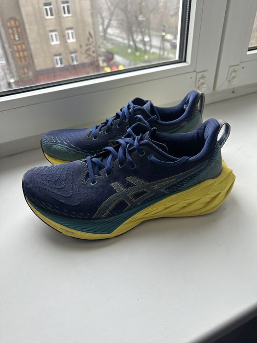 Кросівки Asics р.41