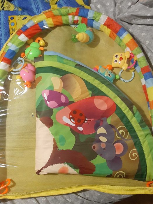 Развивающий  коврик для малышей
