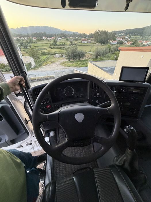 Scania G420 tribasculante 6x4