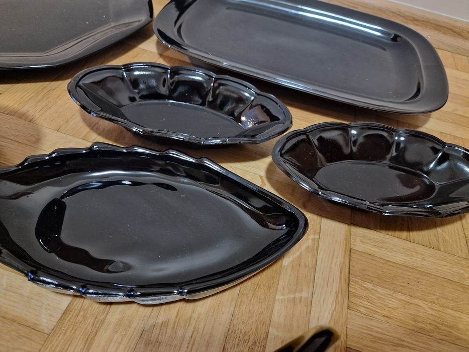 Czarna zastawa stołowa serwis 17el. + gratis