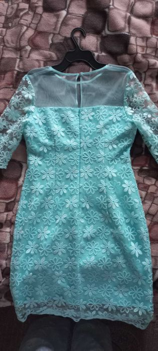 Продам жіночу сукню