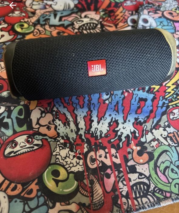 JBL  FLIP5 em bom estado