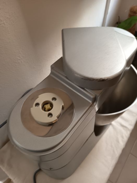 Batedeira kenwood (major pro 6.2L)