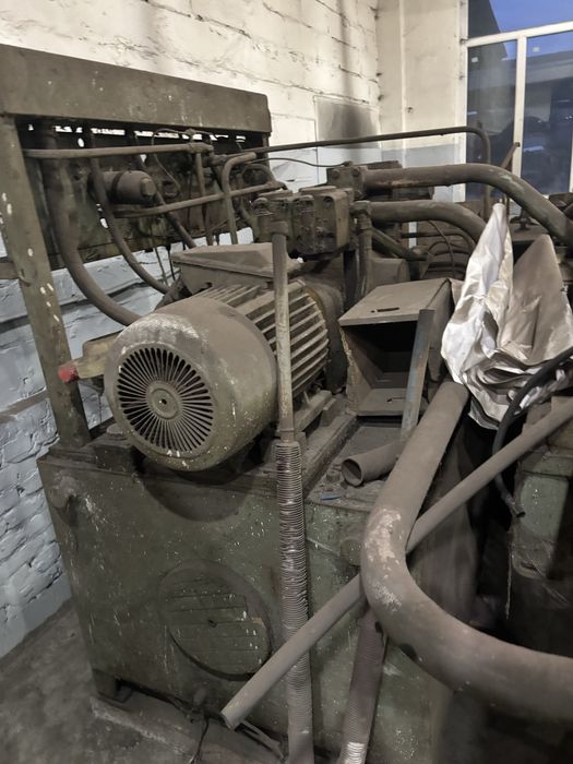 Станок, прес протяжний