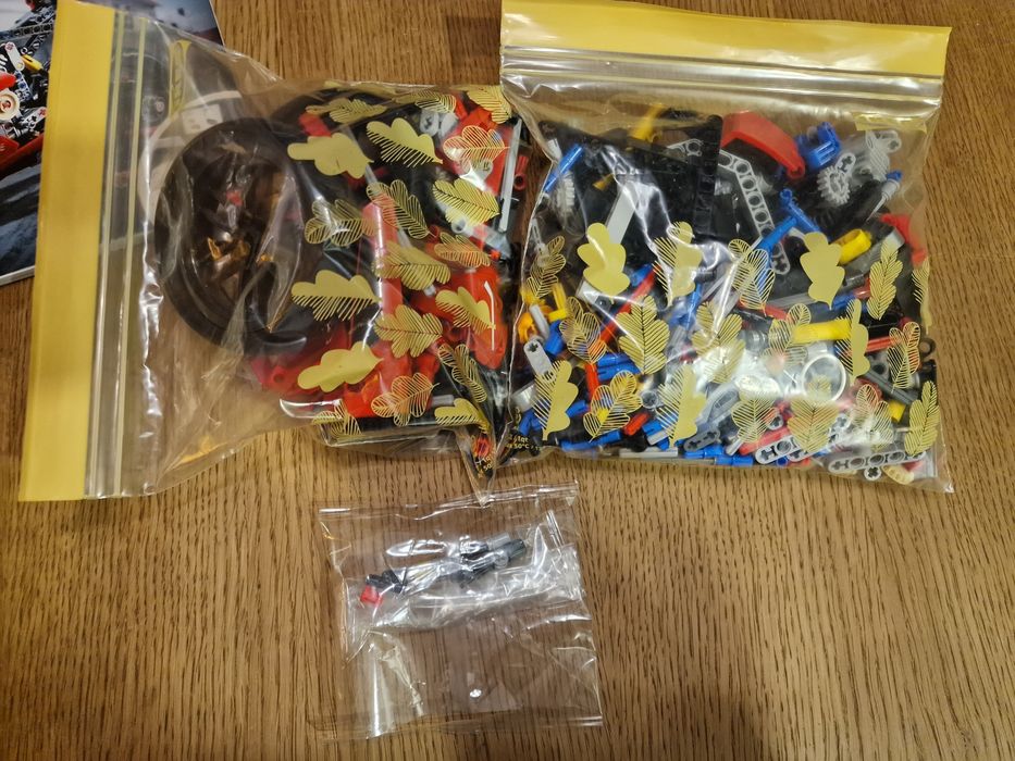 Lego Technik 42107 Ducati Panigale V4 R