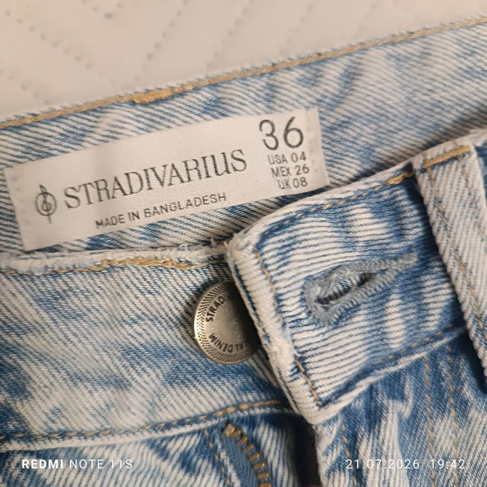 Повний розпродаж! Джинси stradivarius