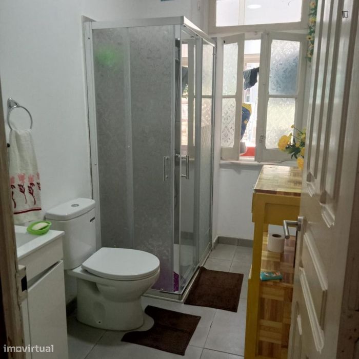 Quarto - localizado em Anjos Lisbon