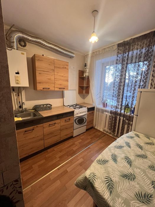 Квартира на Богунії, за мостом