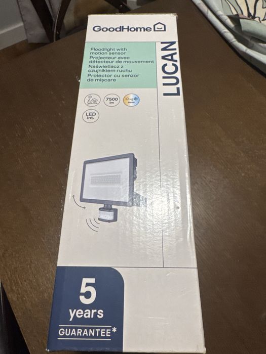 Naświetlacz led 7500 lm z czujnikiem ruchu