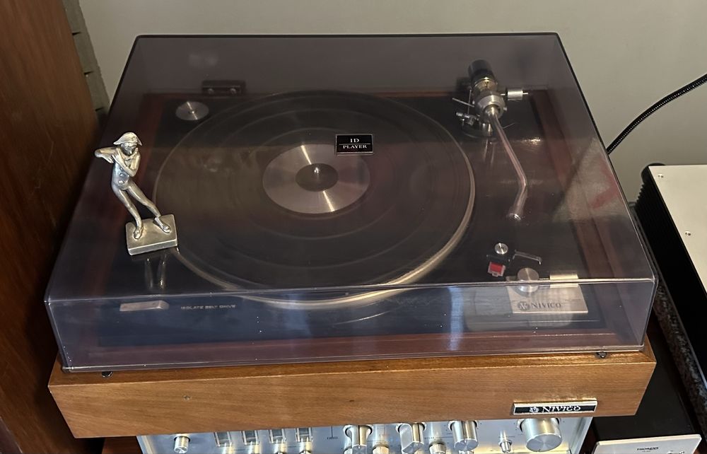 Gira discos  vintage JVC (Nivico) SRP B30E / 5230