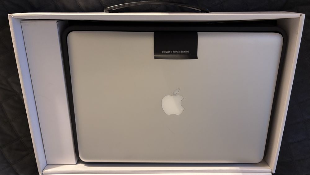 MacBook Pro + iPad + iPhone