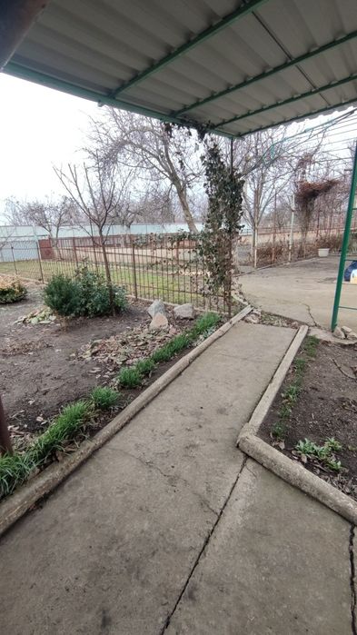 Продається дачний будинок