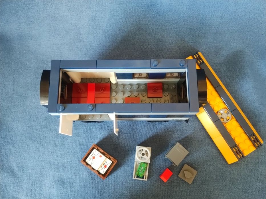 LEGO train wagon pocztowy ver.2 do pociągu osobowego 60197