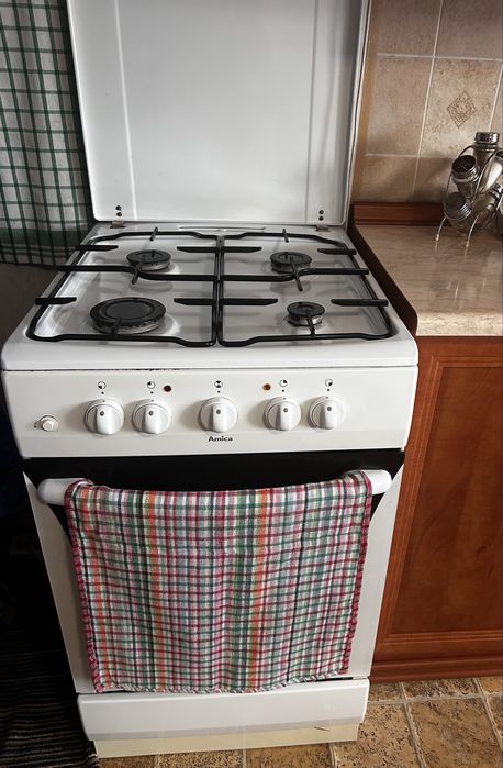 Kuchenka gazowo elektryczna Amica sprawna, zadbana