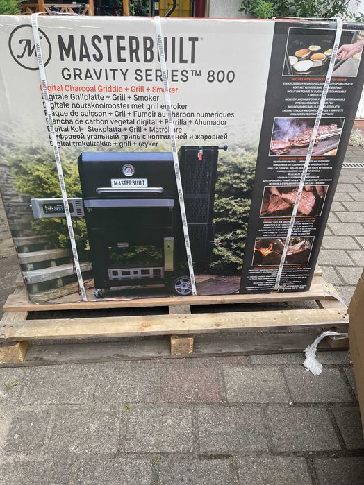 Masterbuilt Gravity Series 800 cyfrowy grill węglowy + wędzarnia