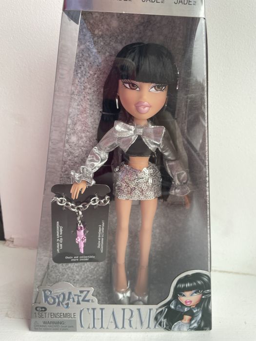 Bratz Charmz Jade Fashion Doll with Collectible Charm Bracelet