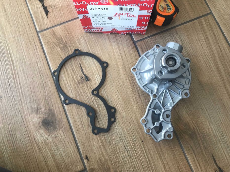 помпа Golf 1 2 3 Jetta 1 2 3 Passat b2 b3 b4 T3 T4 Vento Polo TOLEDO