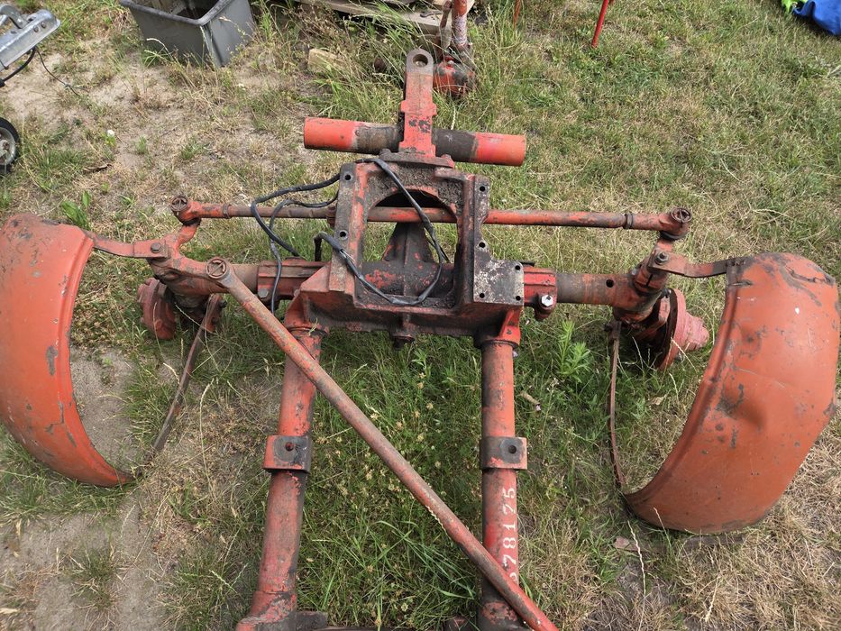 Części do traktora Wladimirec T25