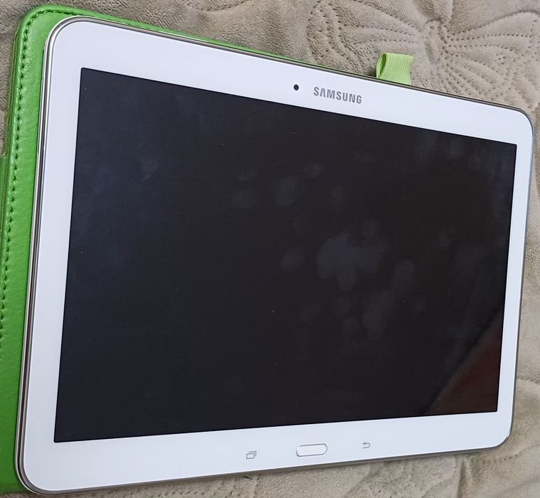 Продам планшет Samsung Tab4