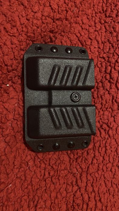 Ładownica na magazynki dwurzędowe np Glock 9mm