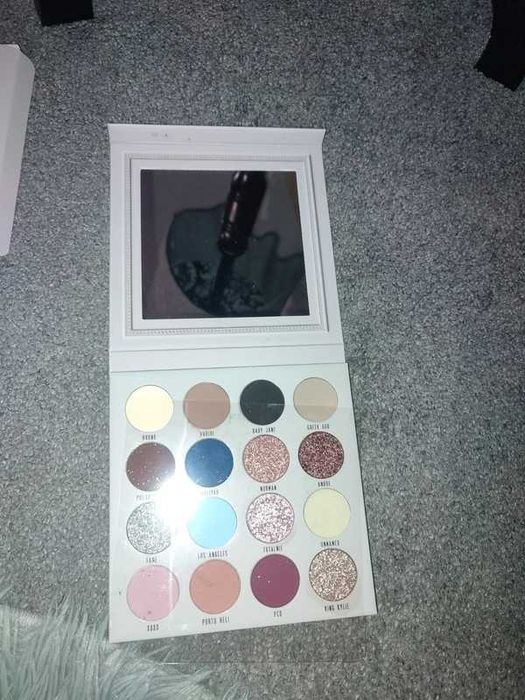 Pierre Rene X Jędrzej Urbański Paleta cieni Glory