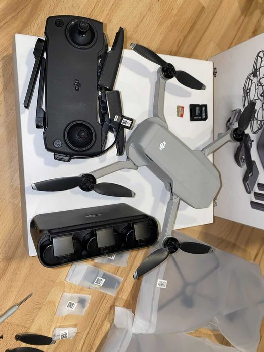 DJI Mavic Mini Fly More Combo