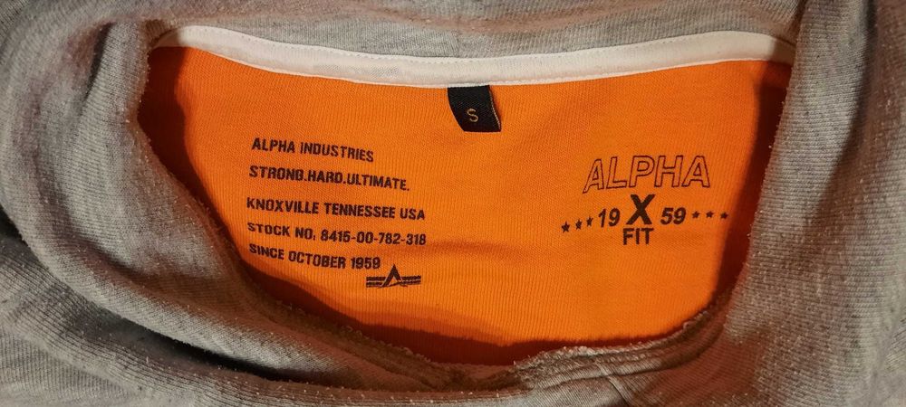Męska bluza ALPHA INDUSTRIES r.S stan bardzo dobry