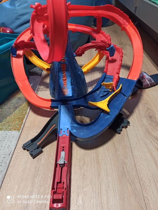 Tor Hot Wheels wulkan