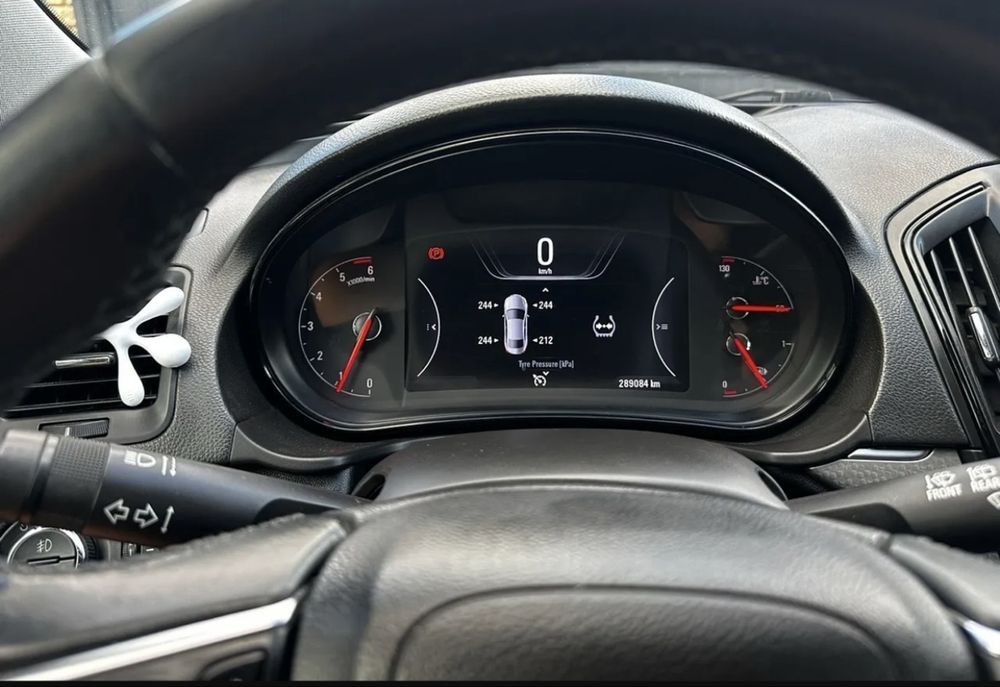 Opel insignia 2014.