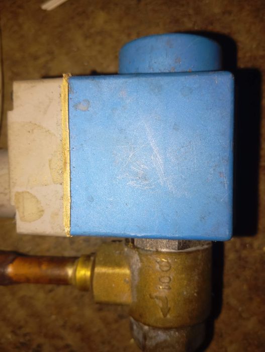 Elektroniczny zawór rozprężny AKV Danfoss