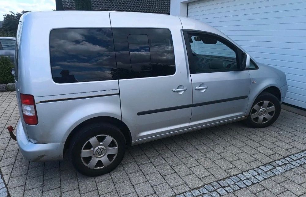 Wv Caddy 1.6mpi ориг пас Germania