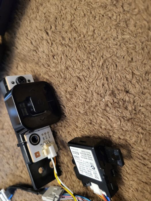 Samsung UE46F8000SL Głośniki