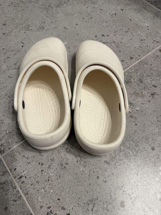 Нові! Оригінал! Crocs M5 W7 36-37 23.5-24 см колір білий