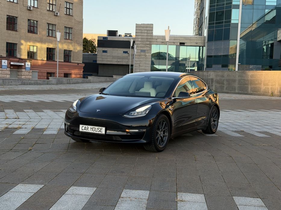 Tesla Model 3 Long Range Dual Motor
