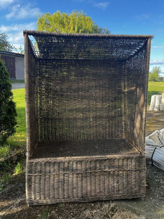 Kosz ogrodowy pleciony