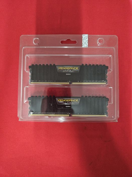 Corsair Vengeance LPX 32GB (2x16GB) DDR4 3600MHz CL18.