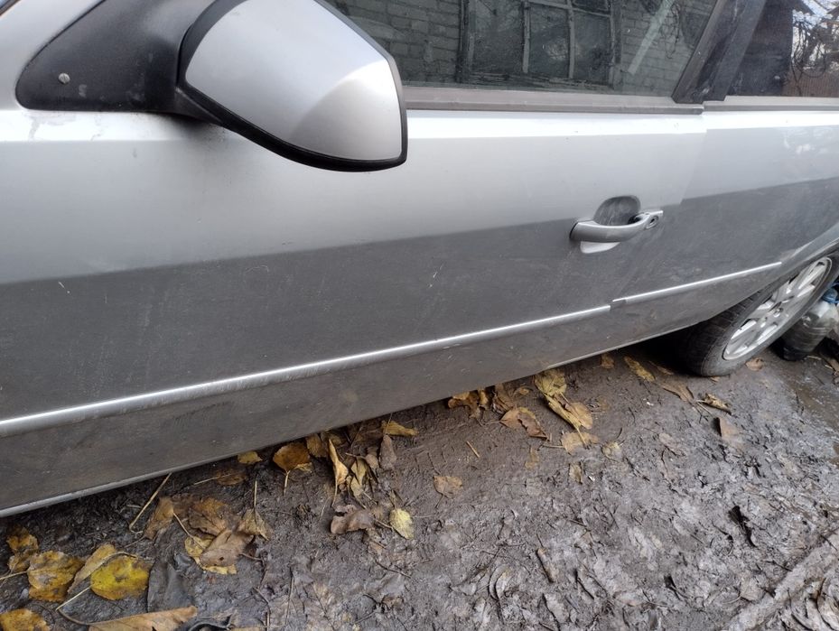 Крило двери Форд Мондео 3