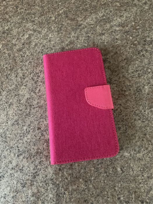 Etui na telefon etiu nowe etui.    Etui