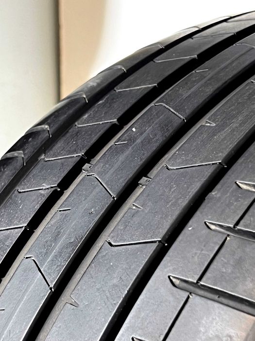 Pneus Pirelli Pzero PZ4 (Tesla) - 275/35/21 - Como NOVOS